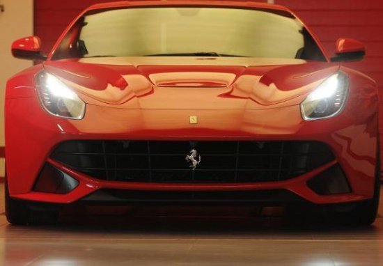 Producătorul de automobile de lux Ferrari a intrat pe bursa de la New York