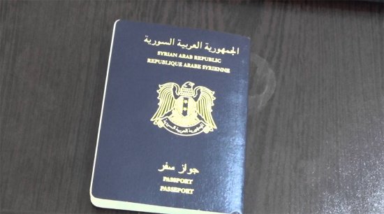 Migrant care avea asupra sa un paşaport sirian identic cu cel găsit la Paris, arestat în Serbia