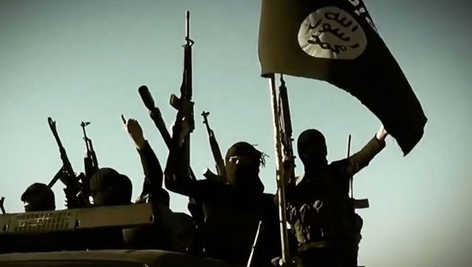 Cel puțin 33 de membri ai ISIS, uciși în ultimele trei zile în raiduri aeriene