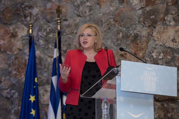 Corina Crețu, la forumul Intact Media Group: Trebuie accelerată absorbția fondurilor europene. Ce priorități are ministrul Ghinea