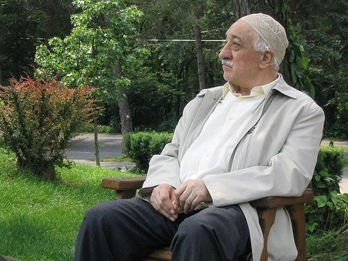 Turcia cere 2.000 de ani de închisoare pentru clericul Fethullah Gulen