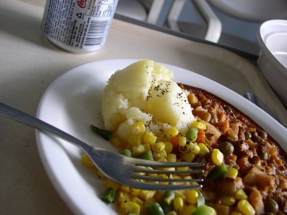 Spitalele ar putea creşte alocaţiille de hrană pentru pacienţi