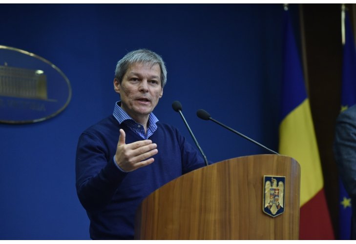 Dacian Cioloş îl demite pe şeful DIPI Rareş Văduva, pus sub acuzare de DNA