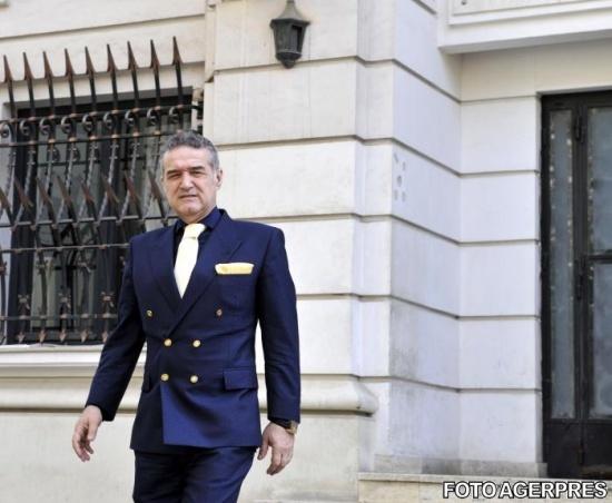 Gigi Becali Mesaj TranÈ™ant Pentru LaurenÈ›iu Reghecampf El Face Ce Zic Eu