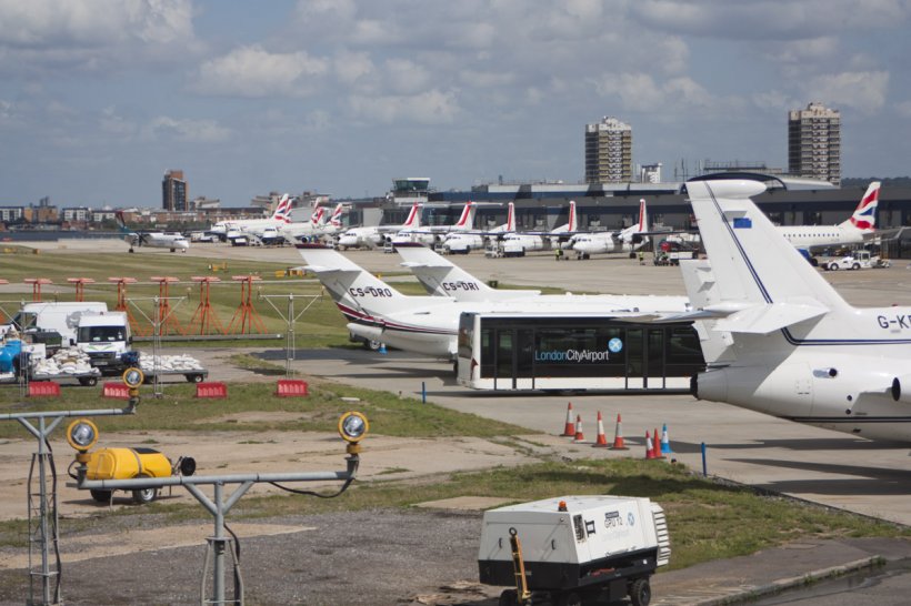 London City Airport a fost declarat zonă sigură, după incidentul chimic