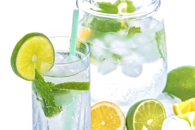 De ce să nu-ți mai pui lămâie verde în limonadă? Avertismentul medicilor