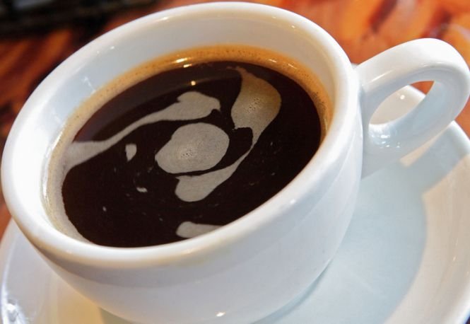 A Turnat O Ceașcă De Cafea In Apa In Care Spăla Rufele