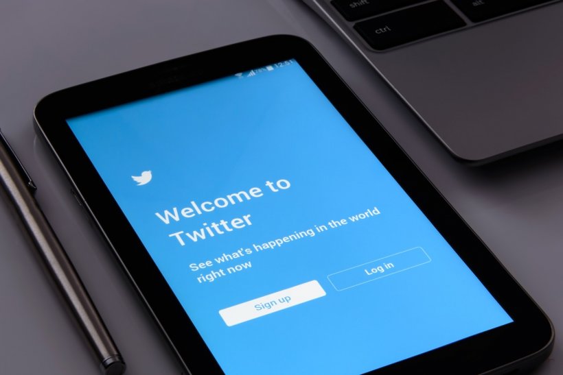 Contul de Twitter al lui Donald Trump ar putea fi suspendat. Anunțul făcut de companie