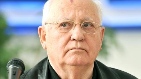 Mihail Gorbaciov: „Pare că lumea se pregăteşte de război”
