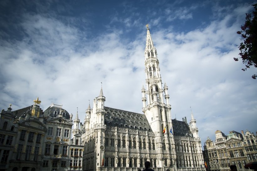 Alertă de securitate în Bruxelles, după ce orașul a rămas în beznă joi noapte