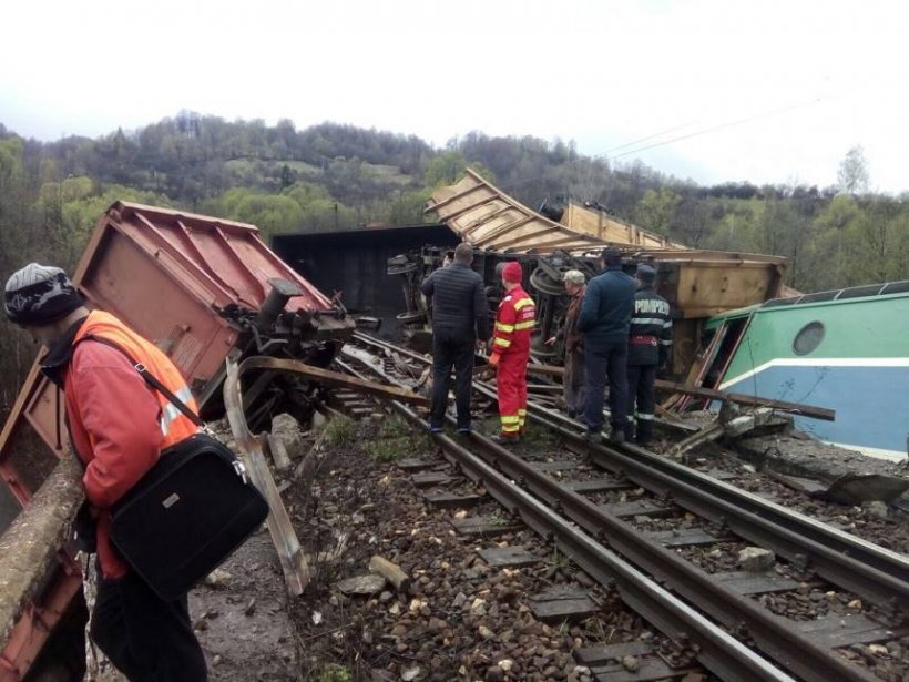 Detalii înfiorătoare despre trenul căzut în prăpastie: Mecanicii au alertat că nu au frâne