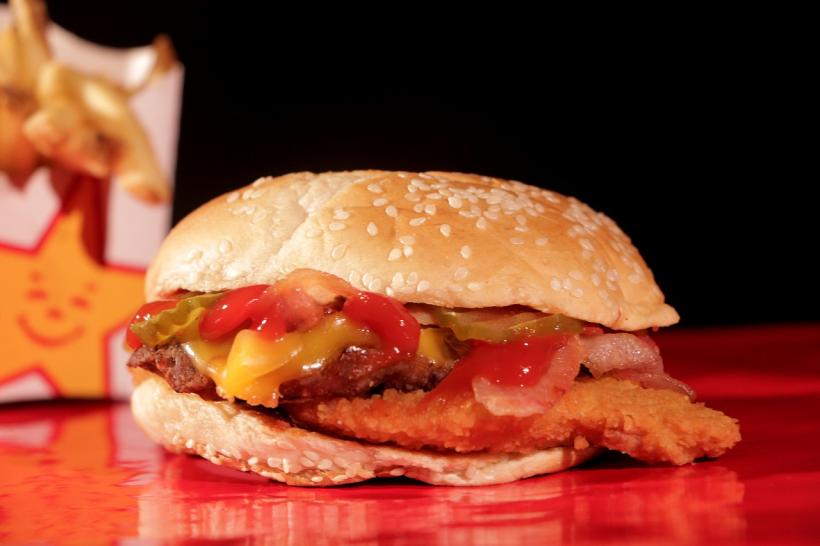 Cat Costa Un Meniu La Mcdonalds