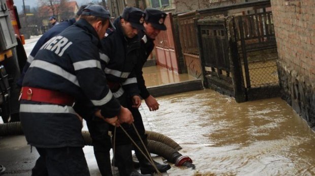Cod galben de inundații în două regiuni din România