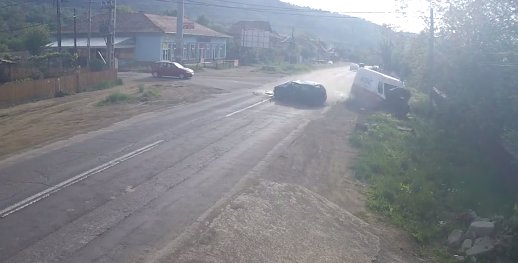 Incident straniu în Neamț! A fost implicat într-un accident, în timp ce pleca din spitalul în care a fost internat în urma unui alt incident rutier - VIDEO