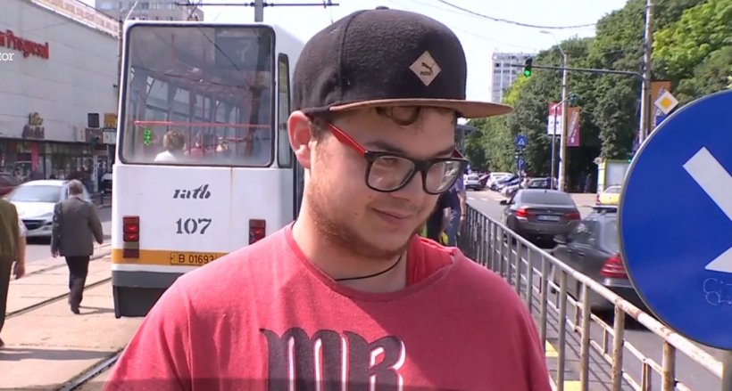 Un tânăr bucureştean s-a ales cu umărul dizlocat de controlorii RATB, pentru că nu avea bilet