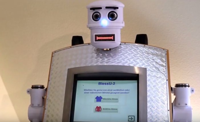 Preoția ține pasul cu tehnologia! Robotul care mântuiește fără să ceară bani - VIDEO