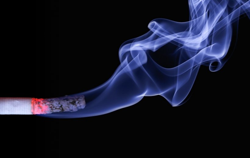 Studiu: Fumatul este responsabil și de una dintre cele mai frecvente afecțiuni ale oamenilor. Nu se știa până acum