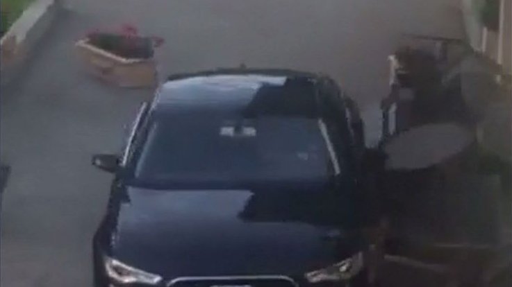 Șoferul care a spulberat terasa unei săli de jocuri din Satu Mare s-a predat polițiștilor