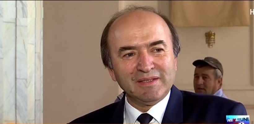 Ministrul Tudorel Toader: Eu încă fac parte dintr-un Guvern care are suportul juridic