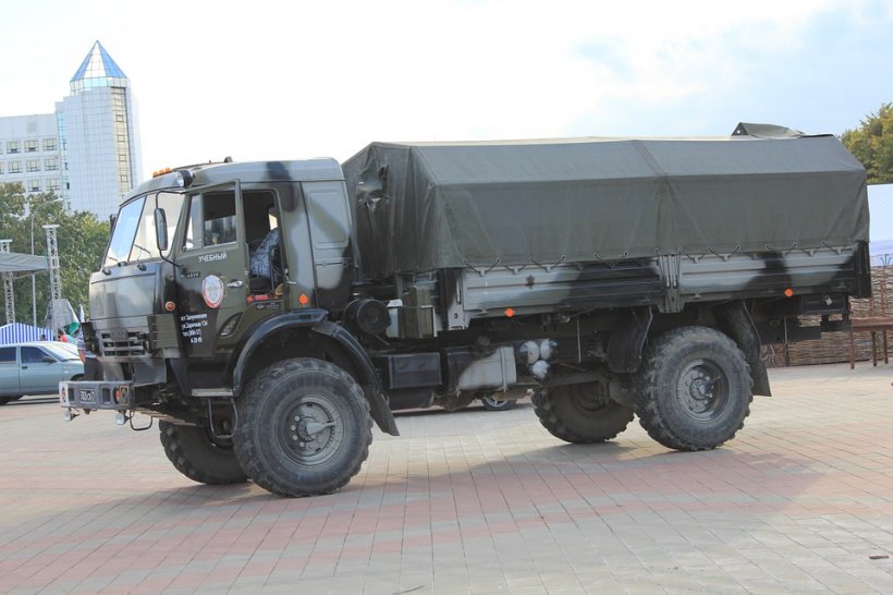 Camion NATO, implicat într-un accident în centrul Sibiului
