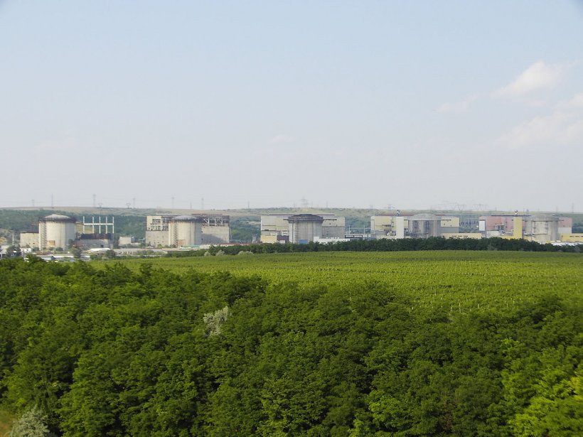 Unitatea doi de la centrala nucleară de la Cernavodă s-a deconectat automat de la sistemul energetic