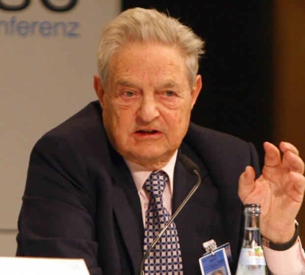 Miliardarul George Soros a donat grupului său de ONG-uri 18 miliarde de dolari 