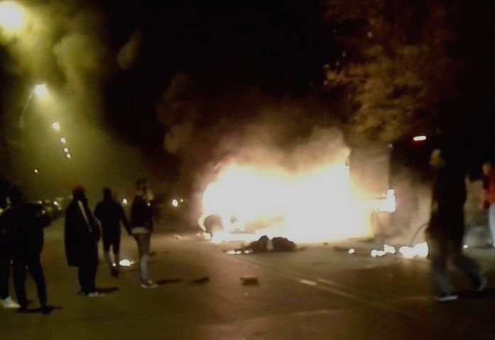 Șase mașini avariate în urma accidentului din Capitală, dintre care patru cuprinse de flăcări