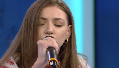 Interpretare de excepție a Imnului României. Are doar 15 ani, dar vocea ei a impresionat o țară întreagă (VIDEO)