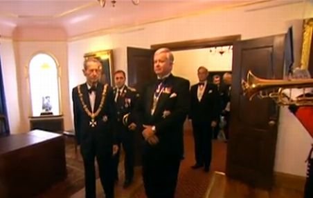 Regele Mihai a murit! Vezi un reportaj În premieră despre ceremoniile organizate la Londra în cinstea MS Regele Mihai I