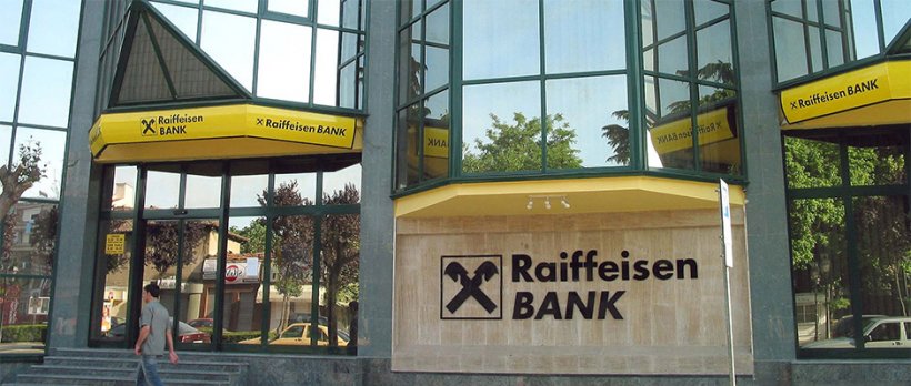 Schimbare la Raiffeisen Bank! Ce se întâmplă din 2018 cu portofoliul de produse oferite clienţilor