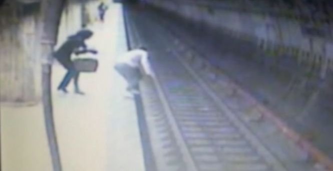 Tragedia de la metroul bucureștean, trasă la indigo cu un caz din SUA. De ce criminalul a fost eliberat