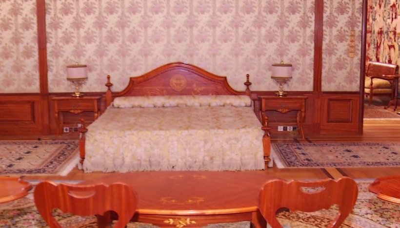 Imagini spectaculoase de la Palatul Snagov. Cum arată dormitorul unde a fost cazat Michael Jackson