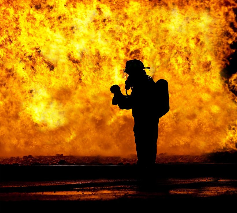 Incendiu la un centru comercial: 37 de oameni și-au pierdut viaţa 