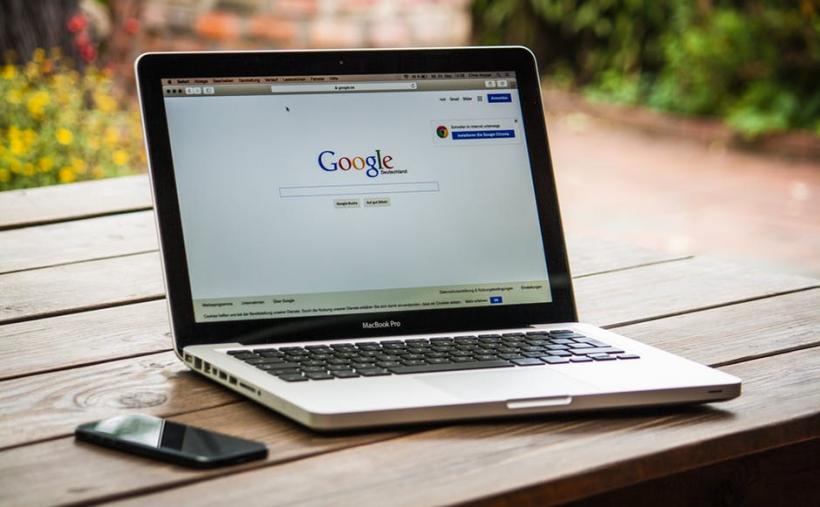 Surpriză mare pentru utilizatori din partea Google. A fost lansat 'AMP Stories' 106