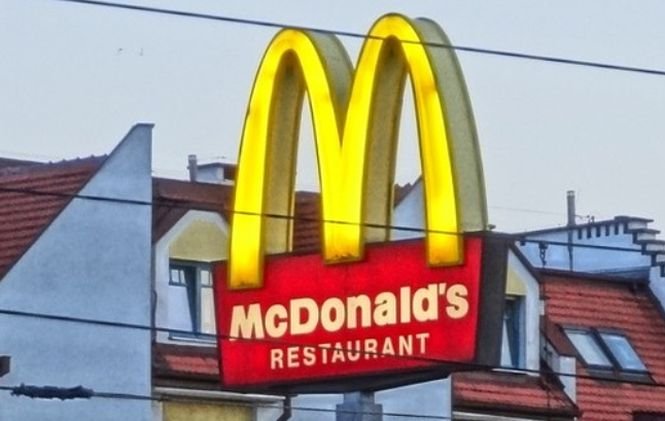 O ţară din Europa a închis toate restaurantele McDonald's