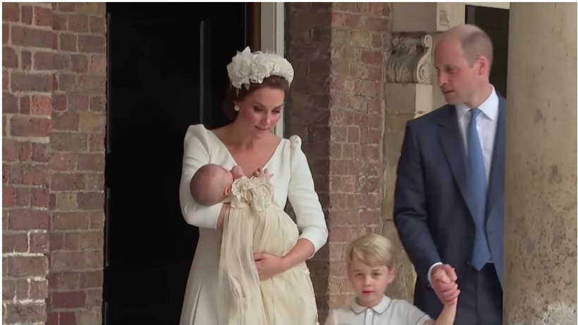 FOTO! Kate Middleton a stralucit la botezul fiului sau Louis! Fotografii in premiera de la evenimentul regal! A ales să poarte, din nou, o creație Alexander McQueen! 