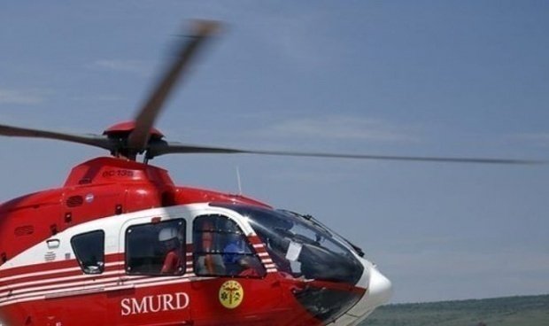 Incident grav în județul Sibiu! Un bărbat înjunghiat a fost preluat de elicopterul SMURD