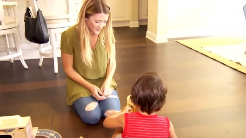 Cum a reușit o bonă să salveze un copil din mâinile unui hoț. „Îi sunt recunoscător pentru ce a făcut” - VIDEO