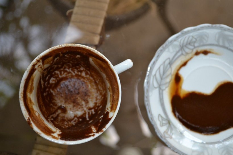 Cum îți poți ghici viitorul în cafea - Ce înseamnă dacă îți apare o inimă în ceașcă