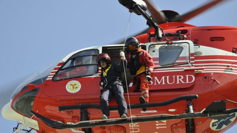 Accident cu trei victime, în judeţul Mureş! A fost solicitat elicopterul SMURD