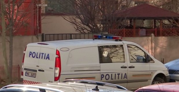 Un bărbat din Dâmbovița a fost găsit mort în casă. Victima avea o lovitură mare la cap