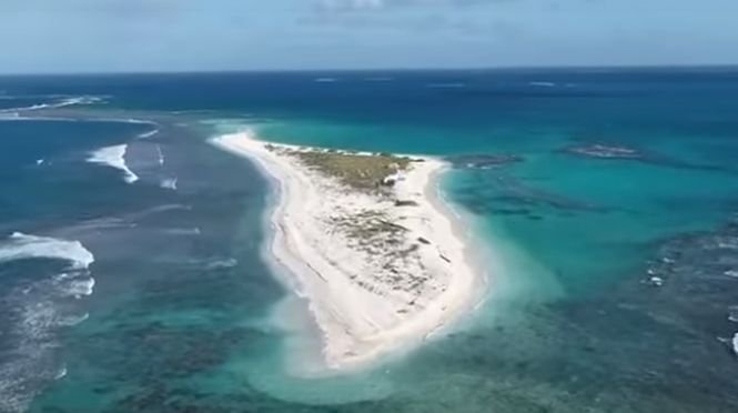 O insulă din Pacific a fost ștearsă de pe suprafața Pământului de uraganul Walaka