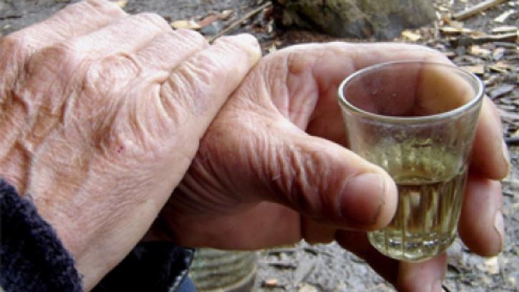 Ce se întâmplă în organismul nostru când bem ţuică fiartă. Nici nu îţi imaginezi ce efect are 132