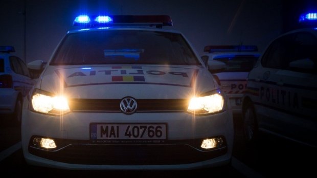 Poliţiştii care l-au prins pe criminalul de la Săpoca: „Când am ajuns, portarul era fugărit de pacient cu o bară metalică”