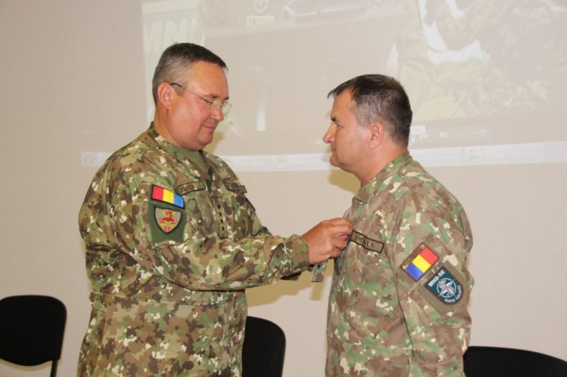 Daniel Petrescu, numit general locotenent cu trei stele de Klaus Iohannis. Cine este noul locţiitor al Şefului Statului Major al Apărării