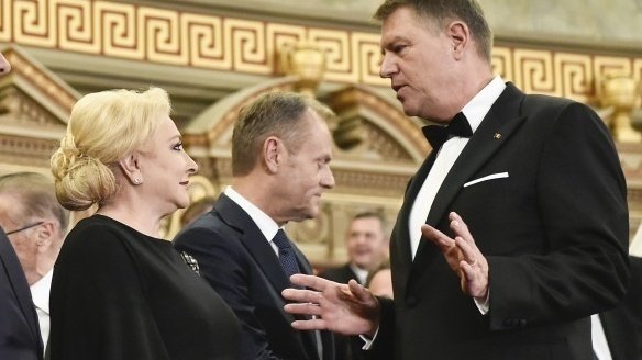 Klaus Iohannis, replică ironică pentru Viorica Dăncilă: „Simpatică doamna premier, trebuie să mai studieze un pic arhitectura statului”