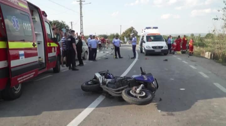Accident mortal în Iași! O femeie a murit, soțul ei e resuscitat. Alte patru persoane au fost rănite
