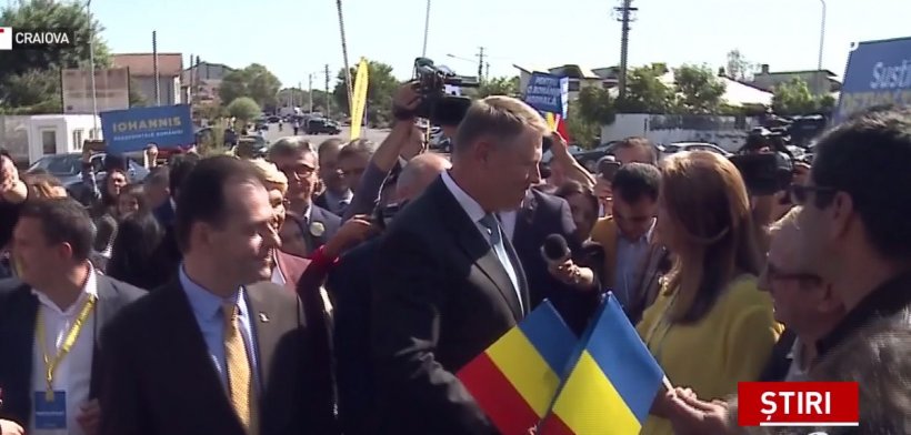 Klaus Iohannis, baie de mulțime la Craiova. Ședință cu 1.500 de liberali din Oltenia