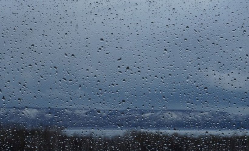 Vreme închisă și ploi în aproape toată țara
