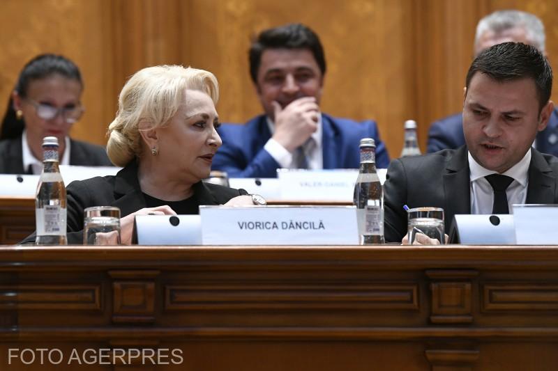 Parlamentul Romaniei Motiunea De Cenzura 10 10 2019 Toti Romanii Din Romania Si Romanii De Pretutindeni Sunt Cu Ochii Pe Motiunea De Cenzura Moţiunea De Cenzură A Trecut Cu 238 De Voturi Guvernul Dăncilă A Picat